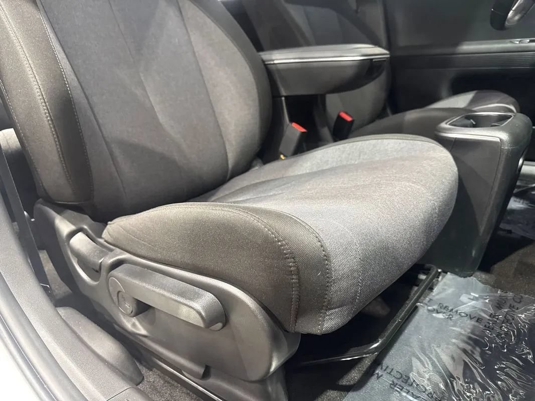 Used 2024 Hyundai Ioniq 5 SE AWD/4WD image 93