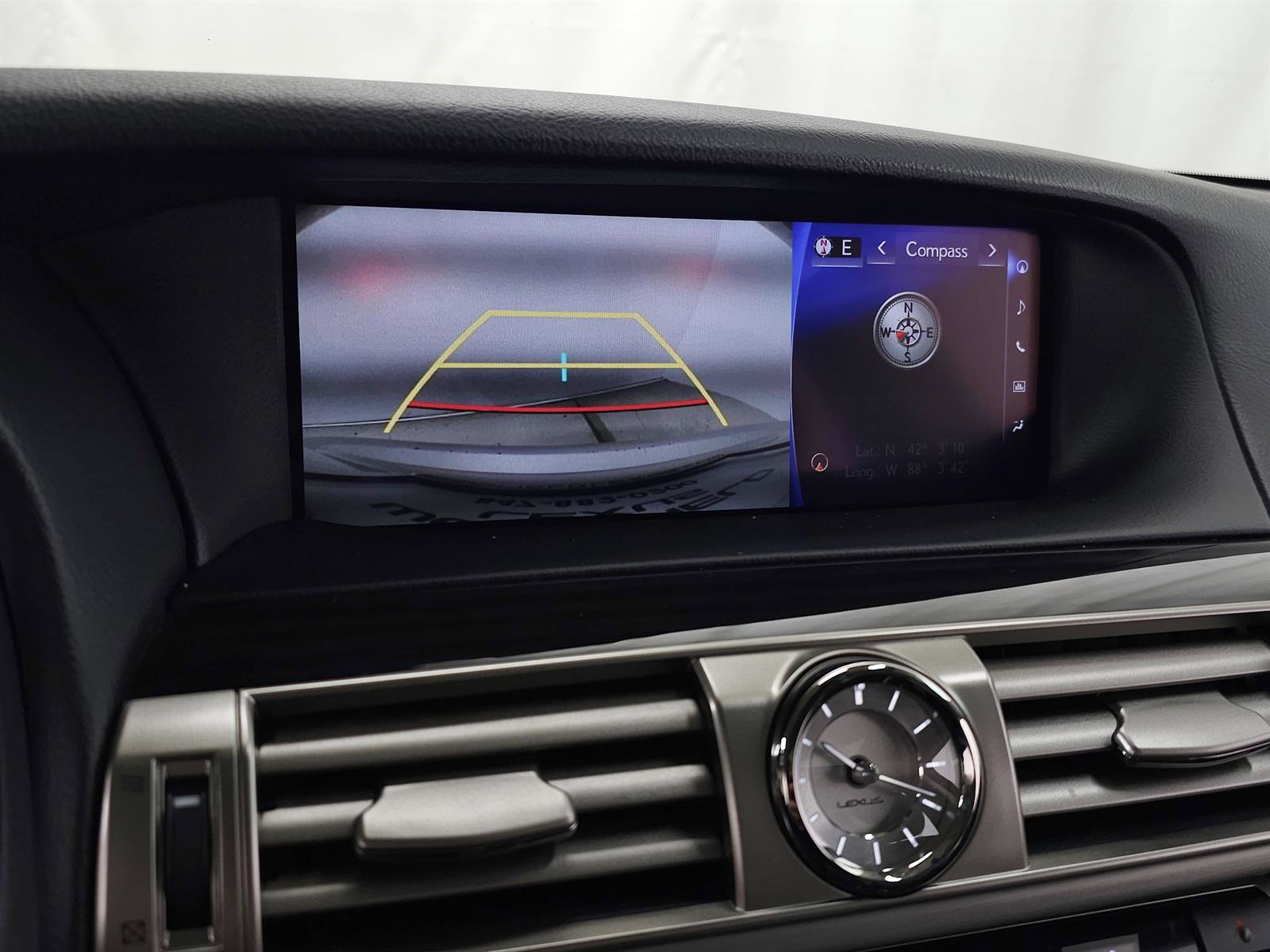 Used 2017 Lexus LS 460 AWD image 26