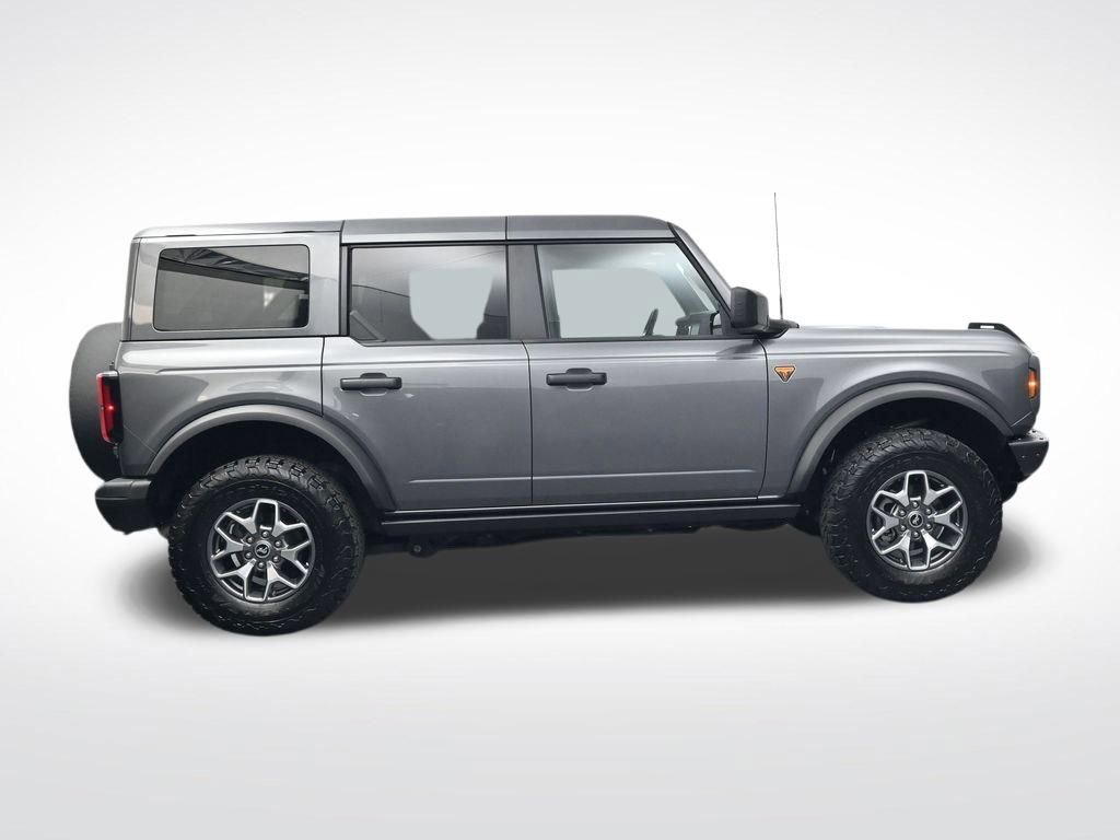 Used 2025 Ford Bronco Badlands AWD/4WD image 4
