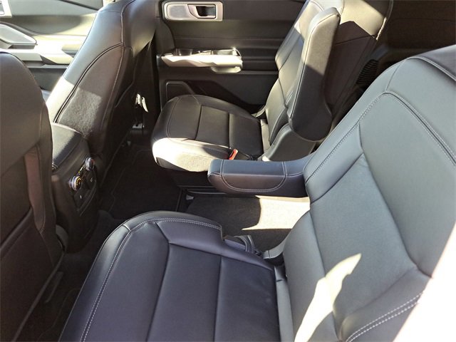 Used 2023 Ford Explorer Limited w/ Limited Technology Package image 26