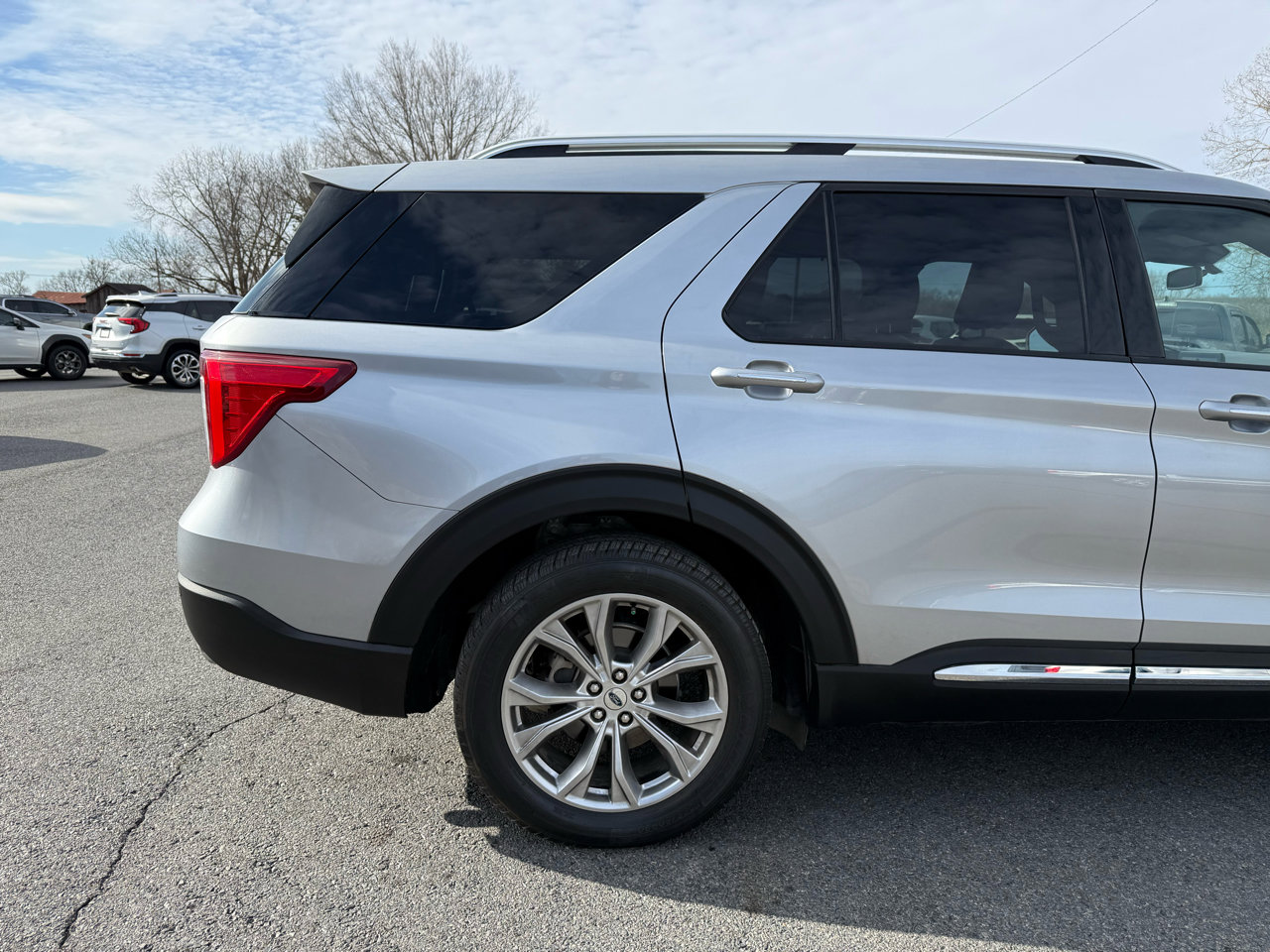 Used 2020 Ford Explorer Limited image 43