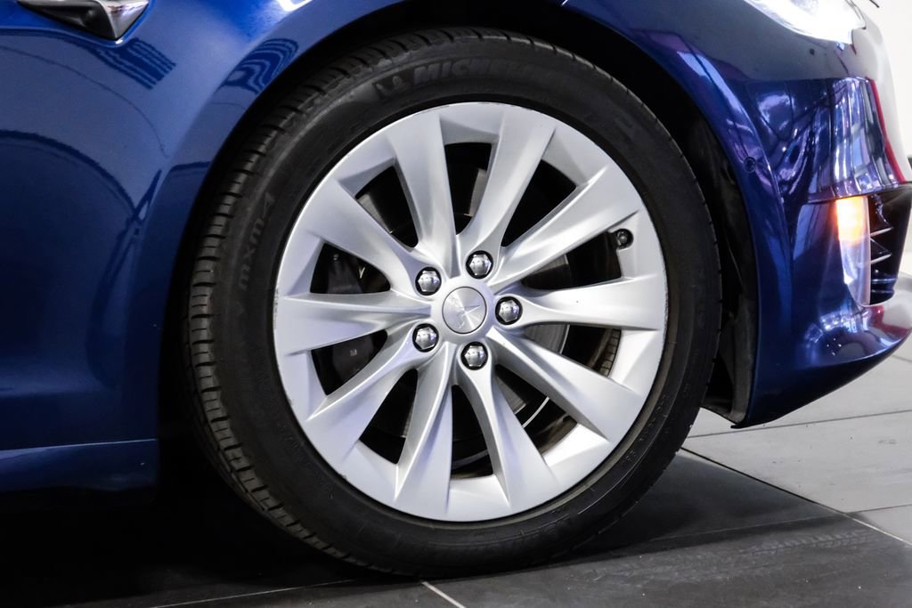 Used 2019 Tesla Model S Long Range image 46
