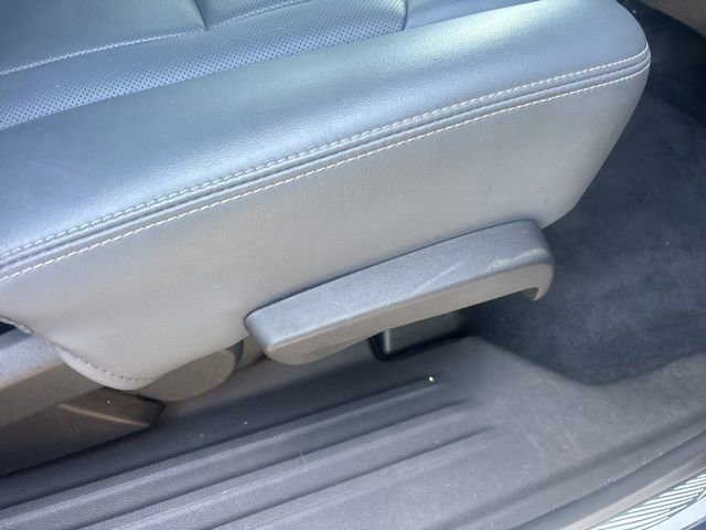 Used 2023 Buick Enclave Essence image 14