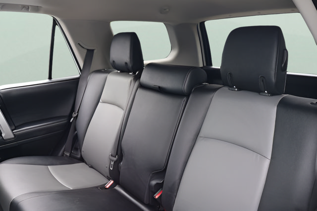 Used 2021 Toyota 4Runner SR5 Premium w/ Moonroof Package AWD/4WD image 17