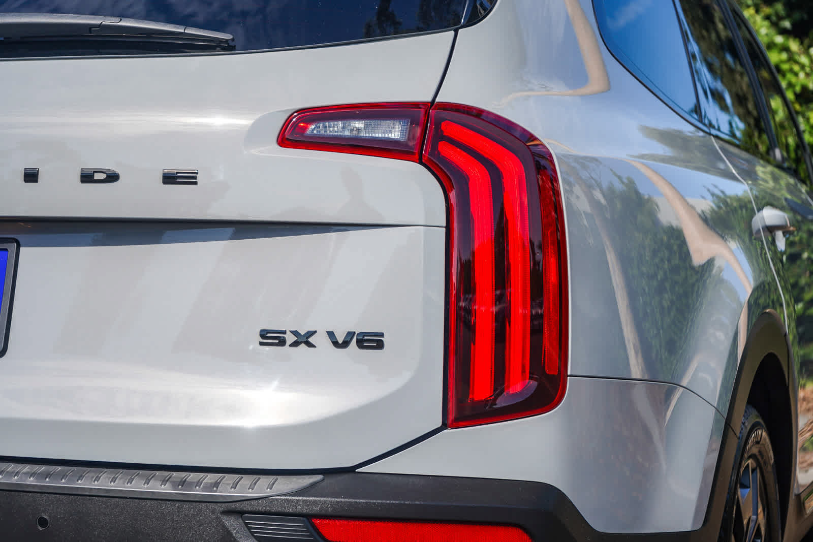 Used 2021 Kia Telluride SX w/ SX Prestige Package AWD/4WD image 7