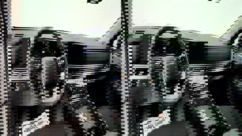 Used 2025 Hyundai Santa Fe SE image 12