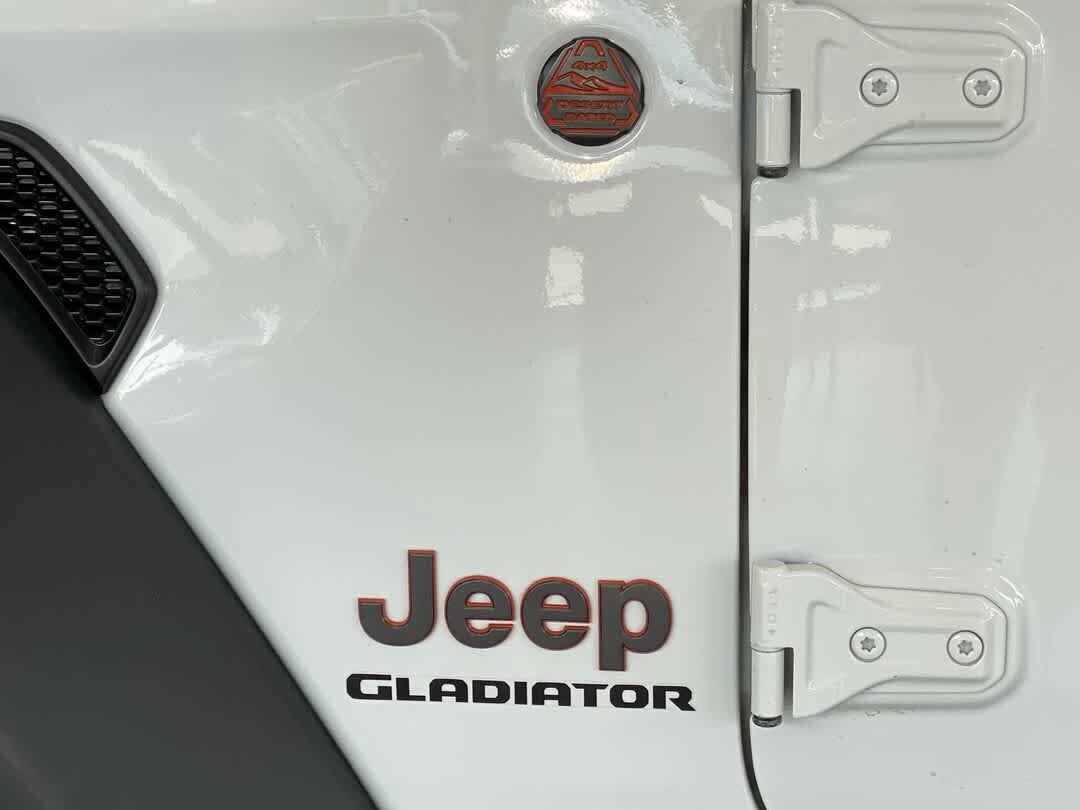 Used 2021 Jeep Gladiator Mojave AWD/4WD image 11