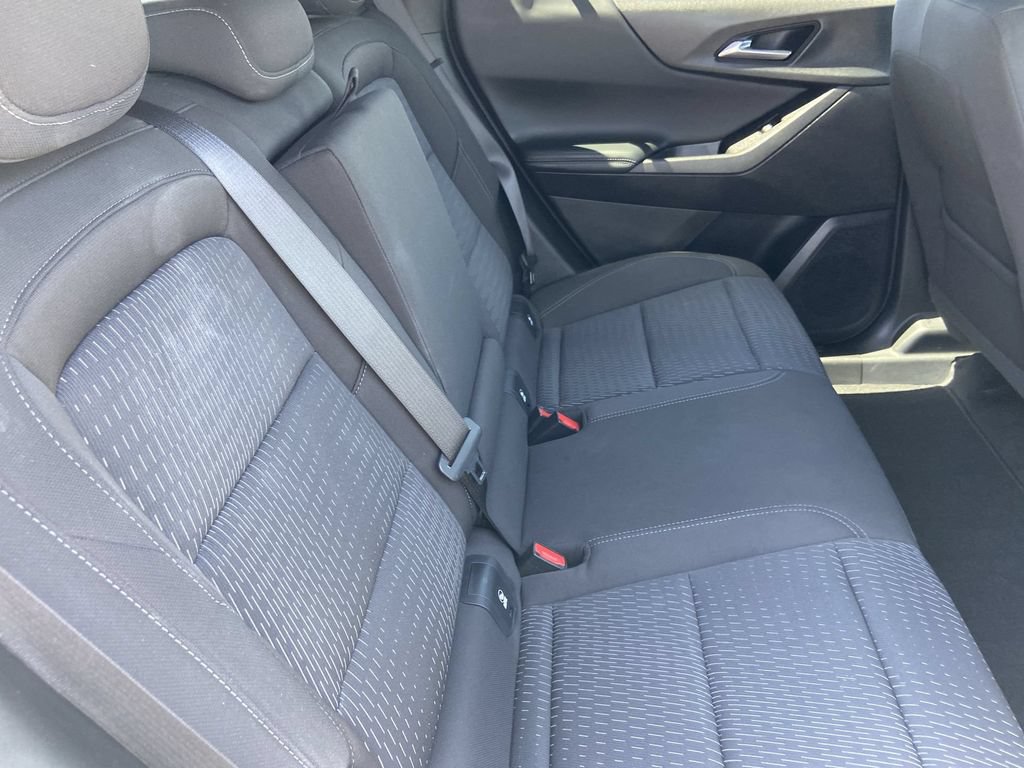 Used 2025 Chevrolet Equinox LT FWD image 23