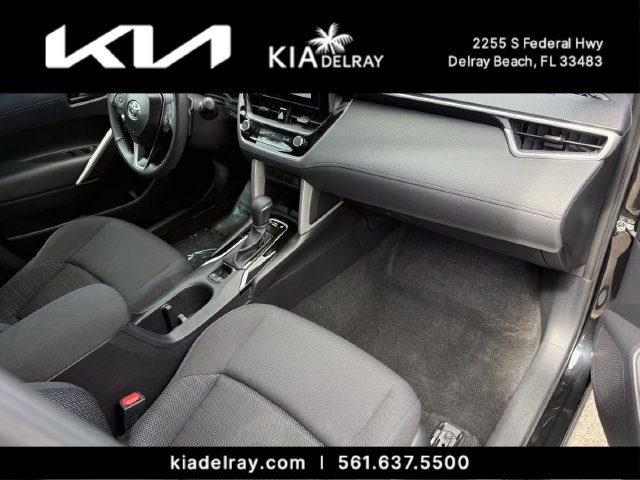 Used 2025 Toyota Corolla Cross AWD Hybrid w/ Moonroof Package image 10