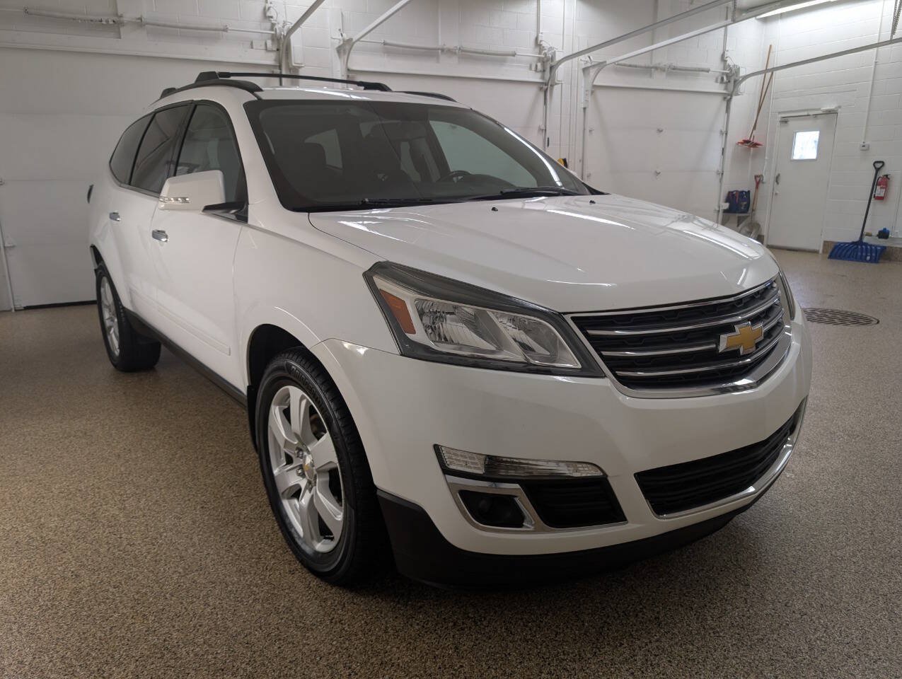 Used 2016 Chevrolet Traverse LT w/ True North Edition AWD/4WD image 5