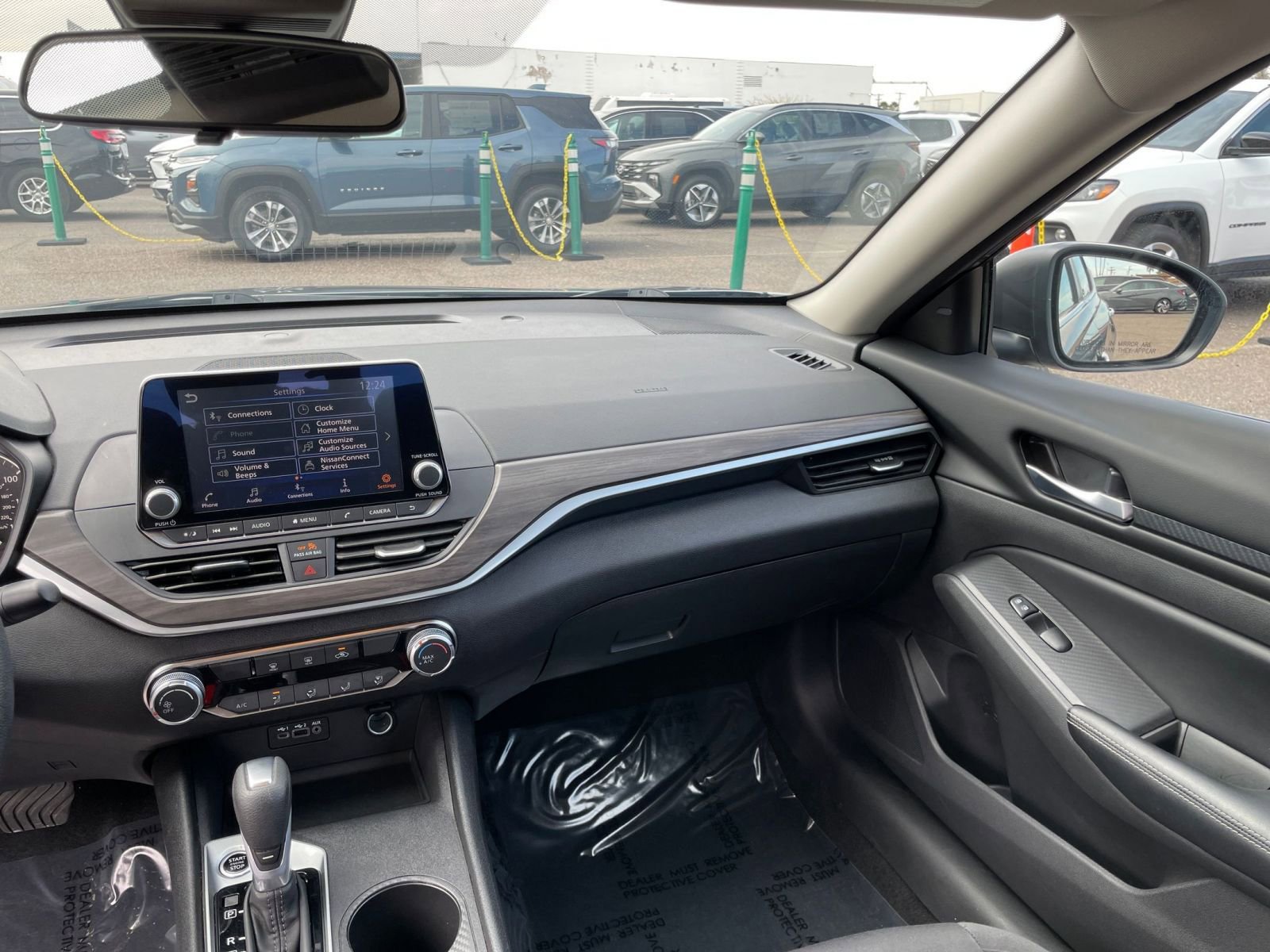 Used 2025 Nissan Altima 2.5 SV image 36