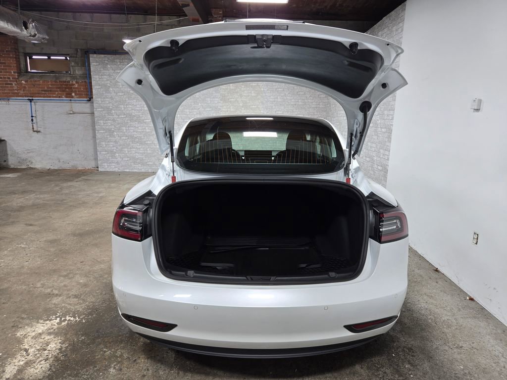 Used 2020 Tesla Model 3 Performance image 37