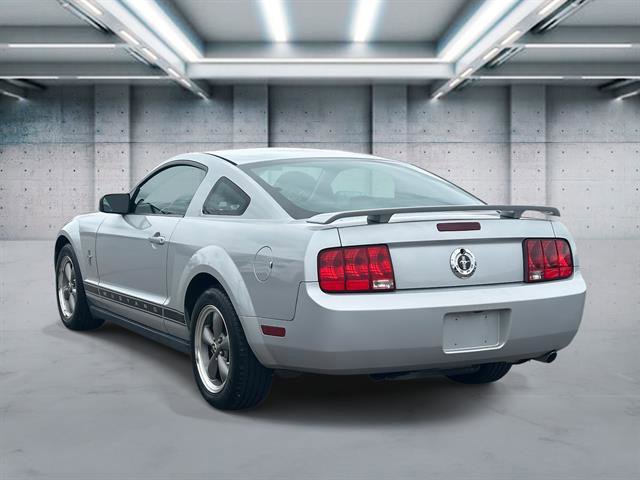 Used 2006 Ford Mustang Deluxe image 6