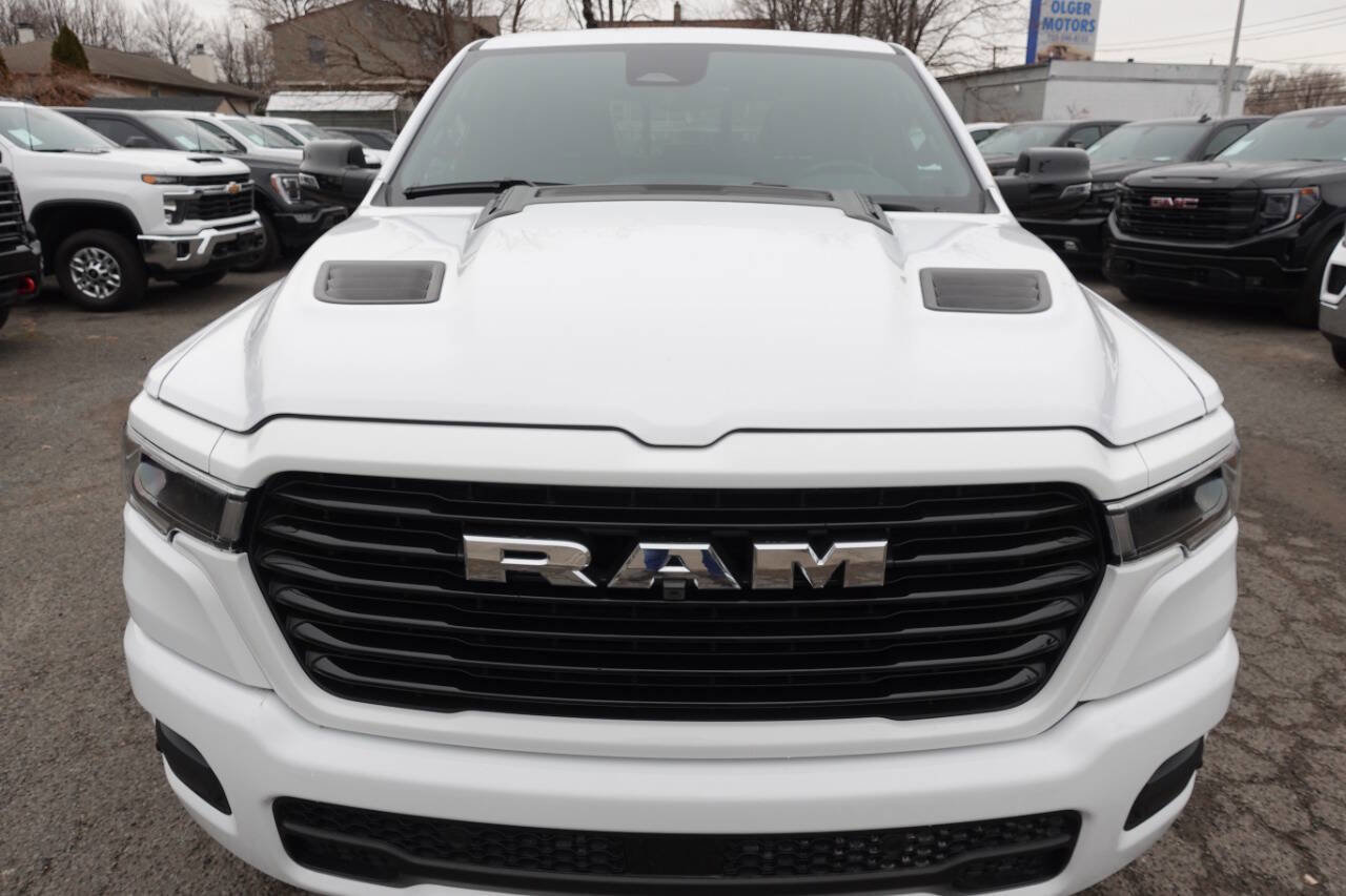 Used 2025 RAM 1500 Laramie w/ Sport Appearance Package AWD/4WD image 7