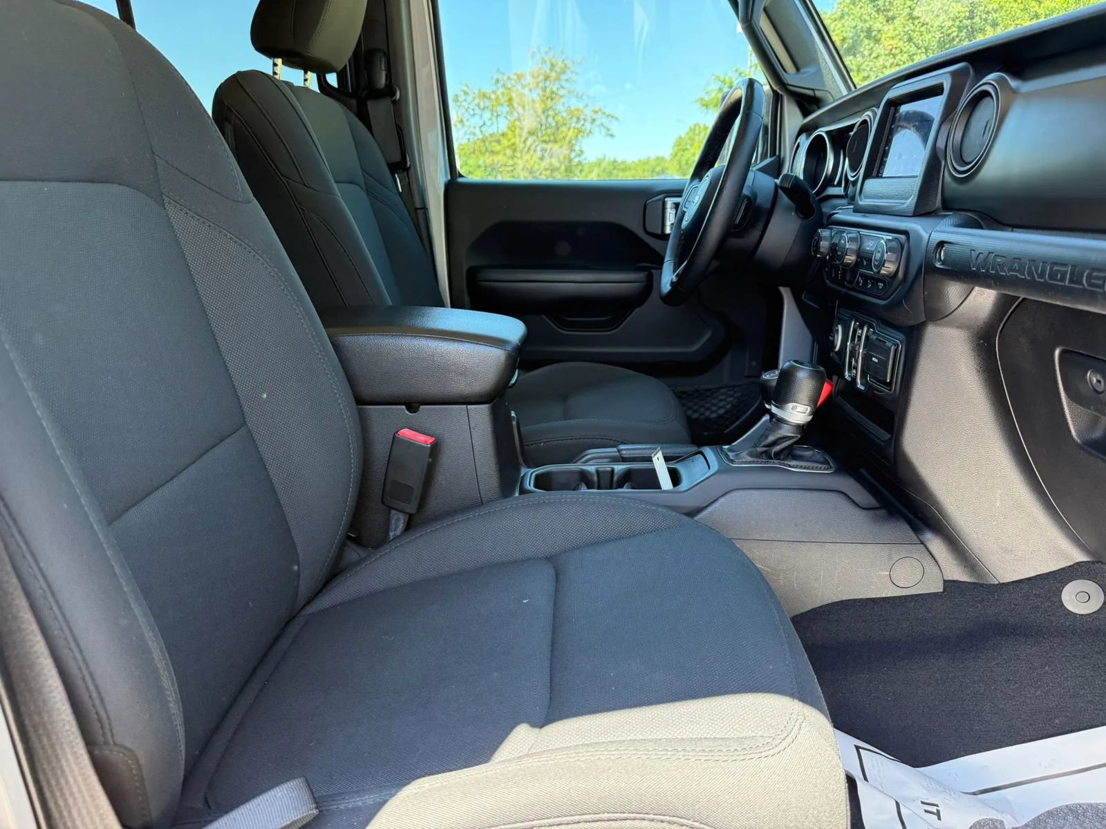 Used 2019 Jeep Wrangler Unlimited Sport S AWD/4WD image 12