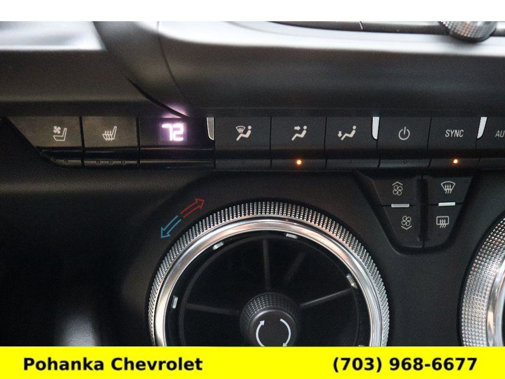 Used 2016 Chevrolet Camaro SS RWD image 18