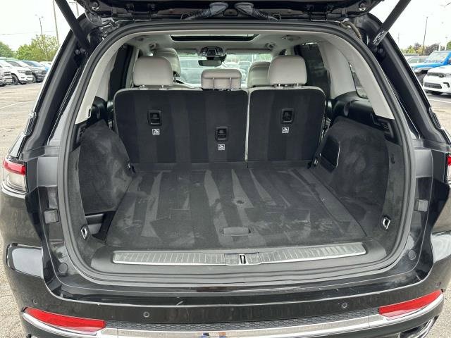 Used 2022 Jeep Grand Cherokee Overland image 11