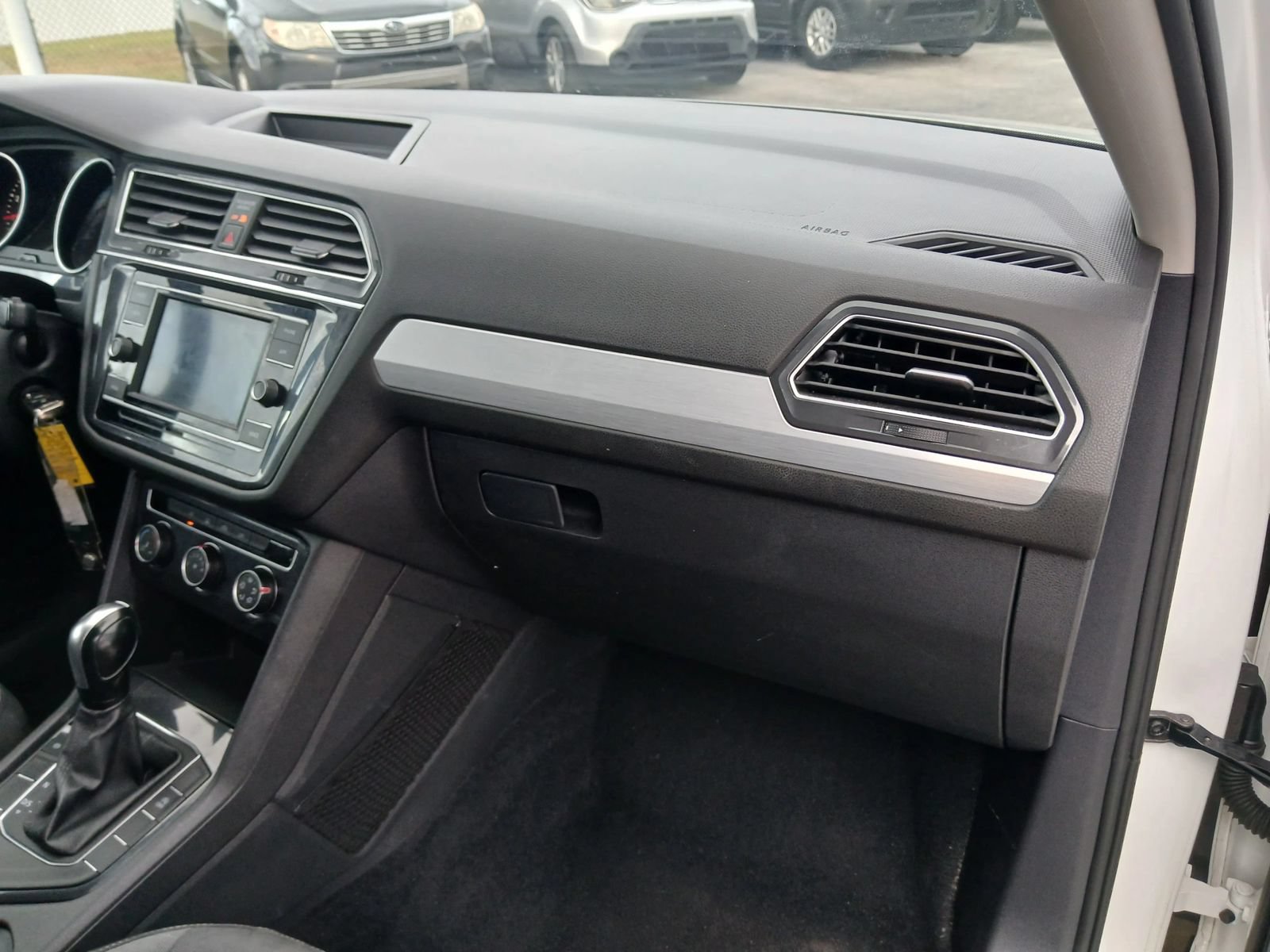 Used 2021 Volkswagen Tiguan S FWD image 28