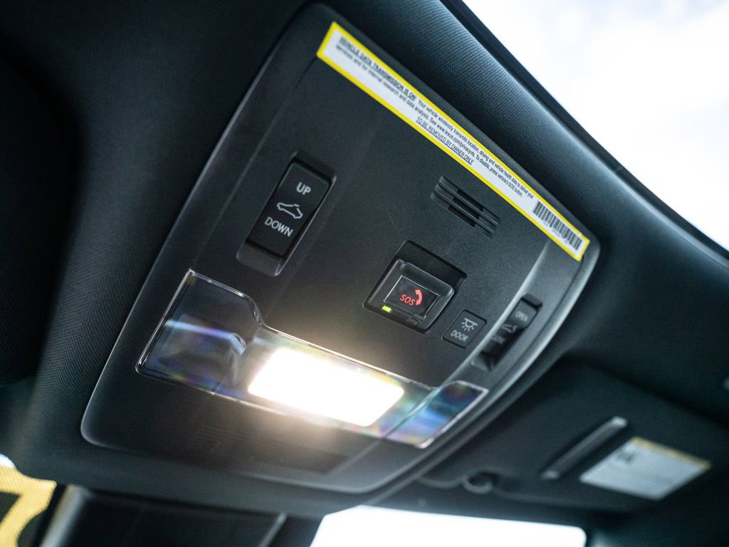 Used 2024 Lexus UX 250h AWD image 32