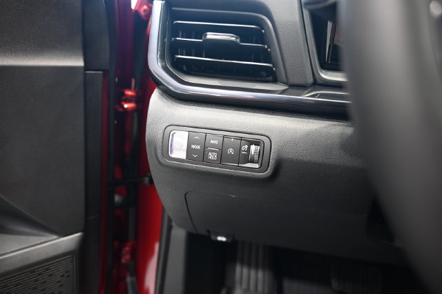 New 2026 GMC Terrain AT4 w/ LPO, Floor Liner Package AWD/4WD image 23