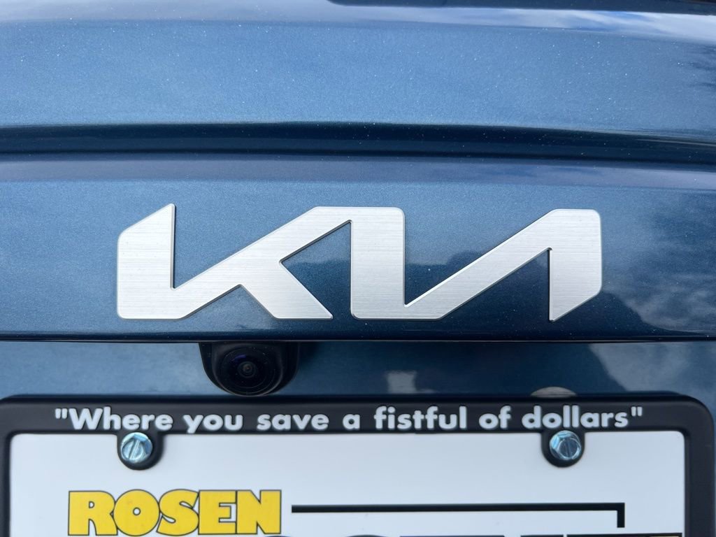 Certified 2024 Kia Niro EX image 33