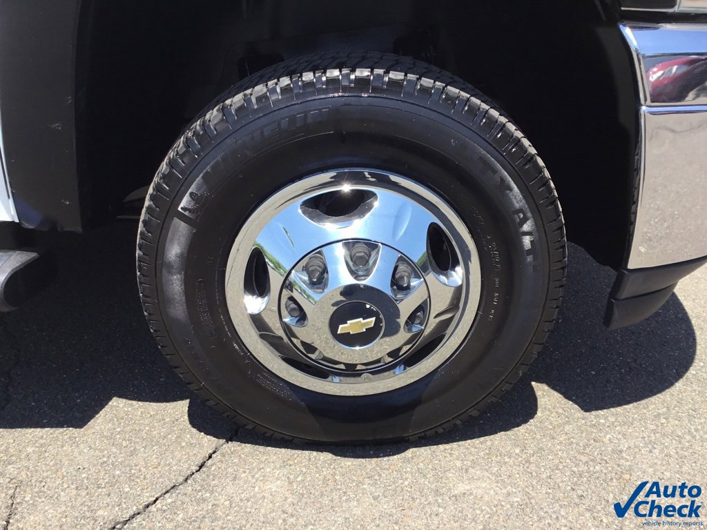 Used 2011 Chevrolet Silverado 3500 LTZ w/ Snow Plow Prep Package image 23