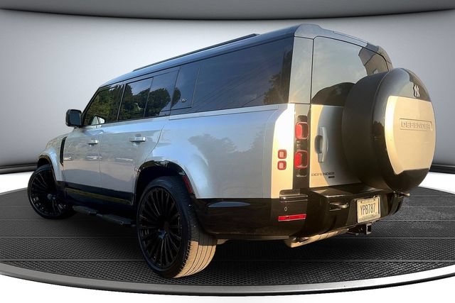 Used 2023 Land Rover Defender 130 X-Dynamic SE AWD/4WD image 7