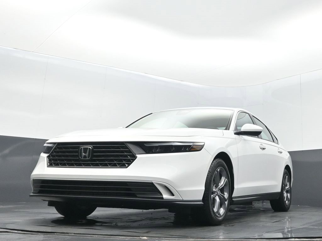 Certified 2024 Honda Accord EX image 8