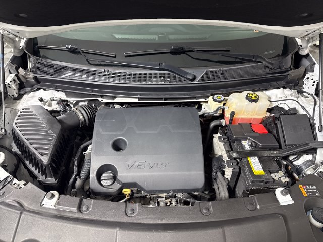 Used 2019 Chevrolet Traverse LT w/ LT Premium Package AWD/4WD image 43