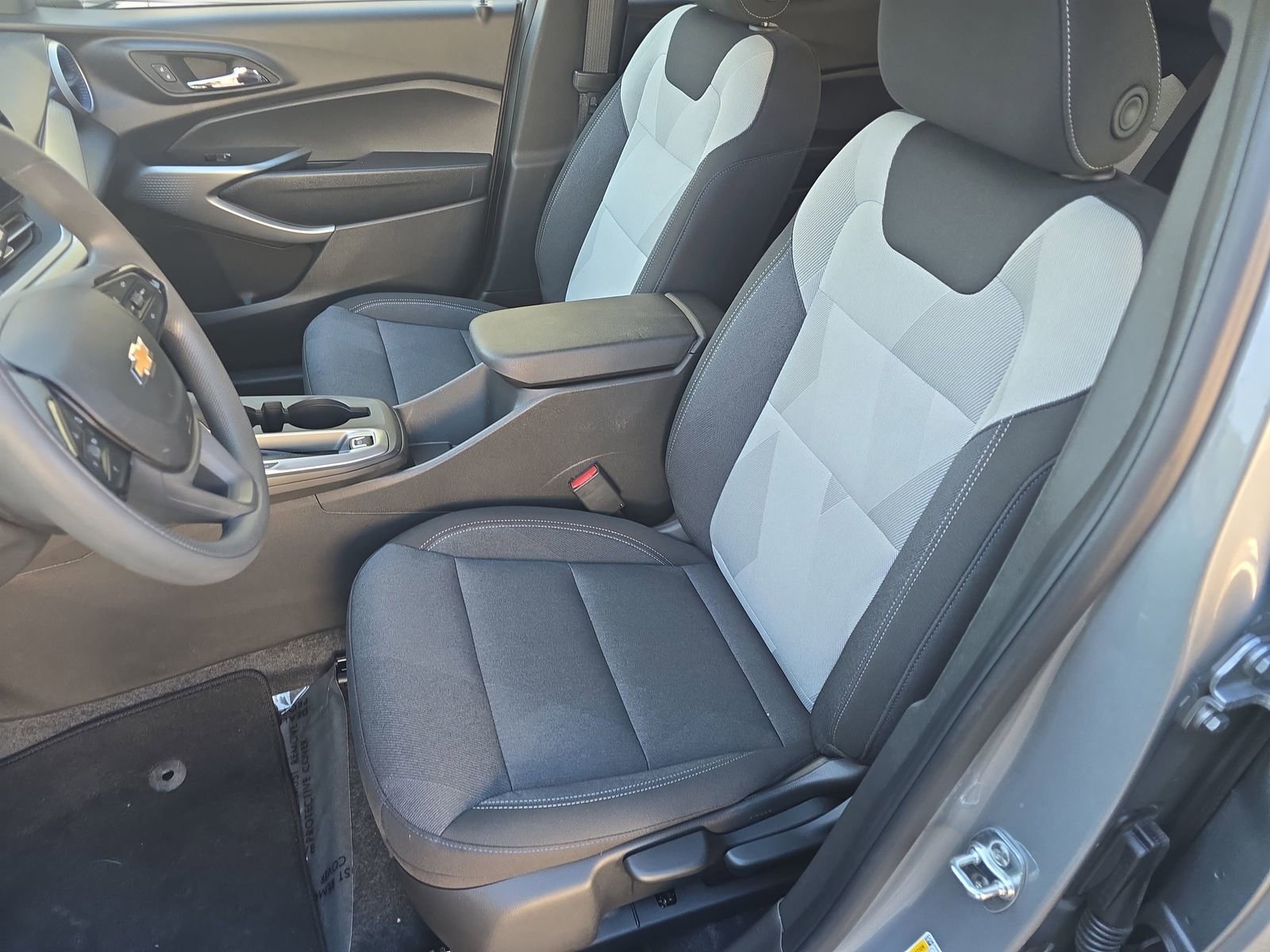 Used 2025 Chevrolet Trax LS w/ Driver Confidence Package image 20