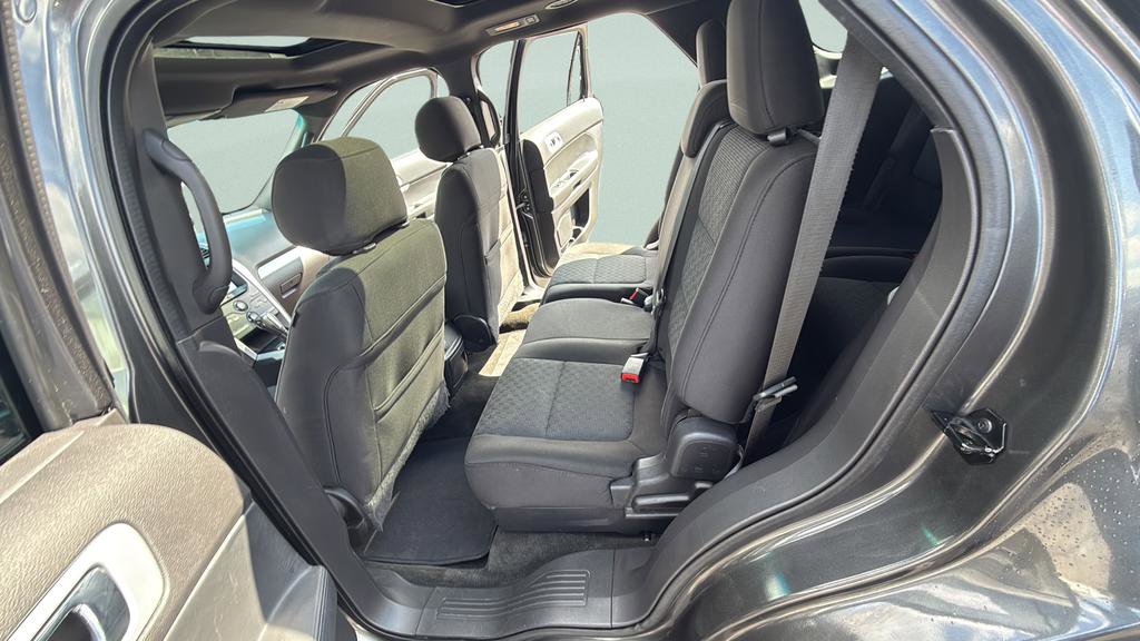 Used 2015 Ford Explorer XLT w/ Equipment Group 201A image 40