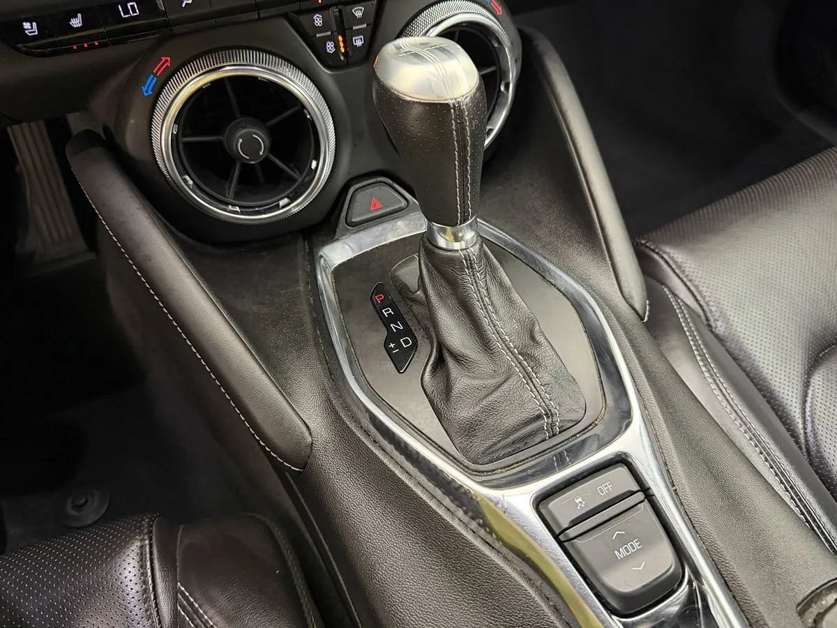 Used 2019 Chevrolet Camaro SS RWD image 26