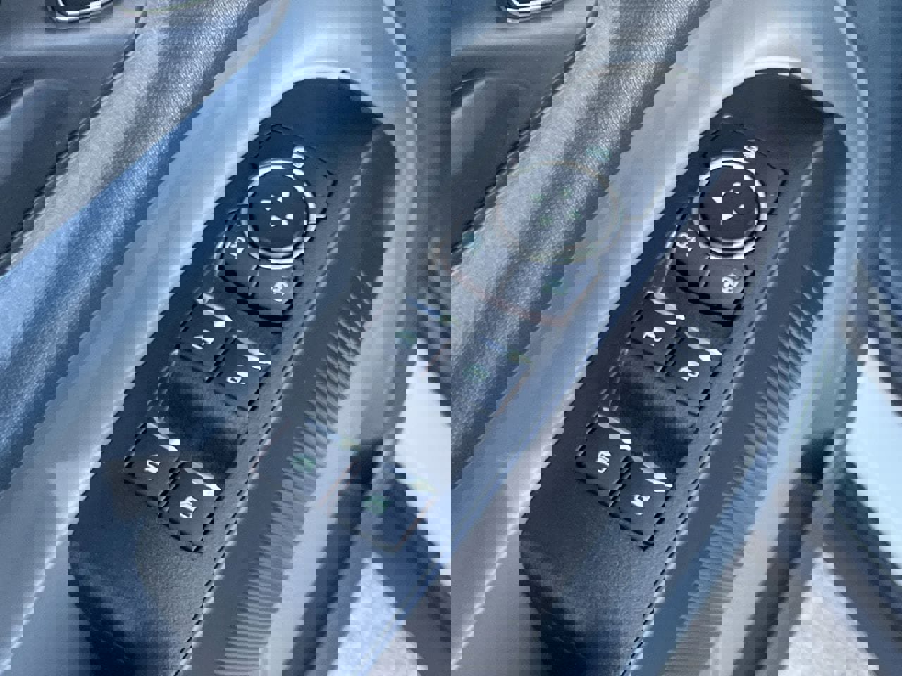 New 2025 Ford Maverick XL image 16