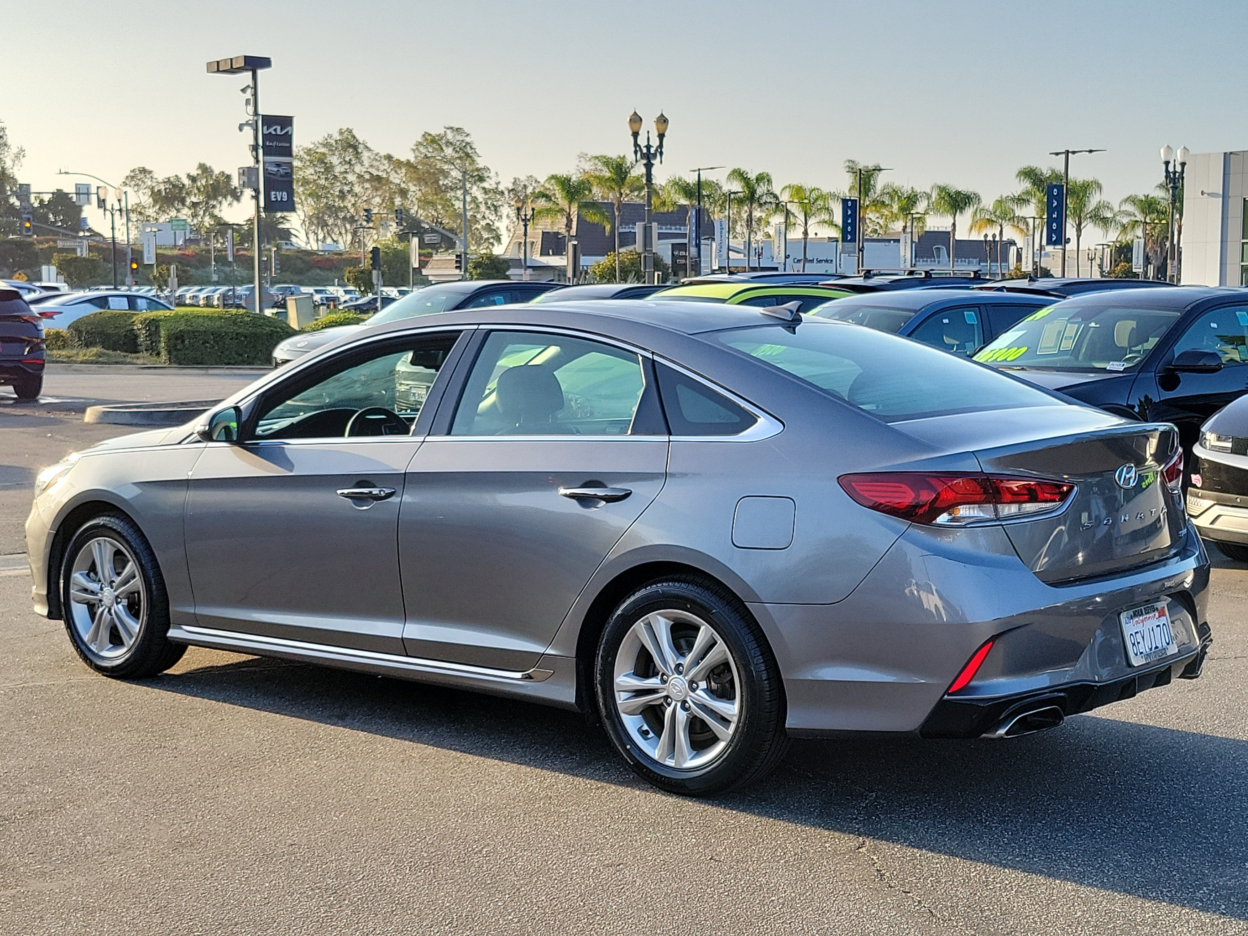 Used 2018 Hyundai Sonata Sport w/ Tech Package 05 FWD image 28