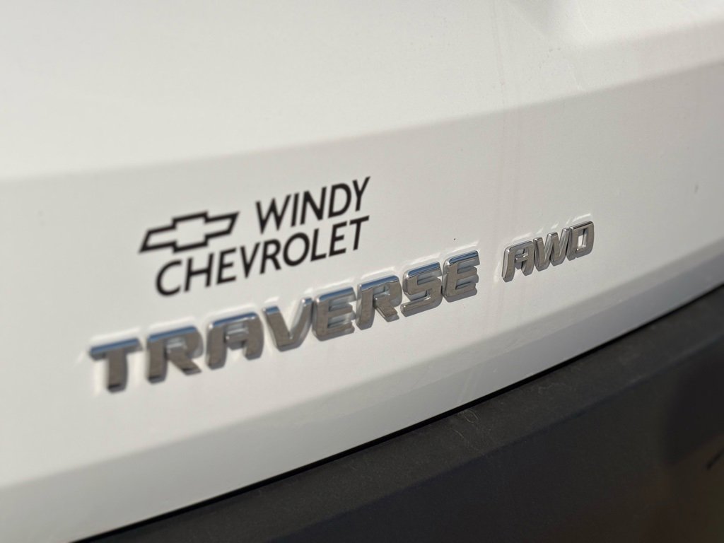 Used 2023 Chevrolet Traverse LT image 10