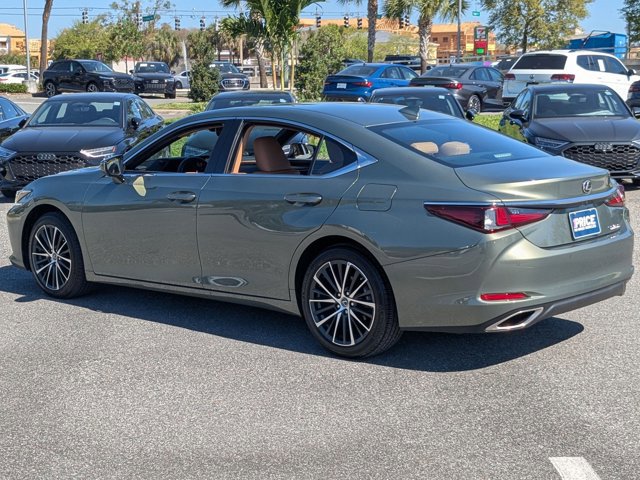 Used 2024 Lexus ES 350 w/ Premium Package image 8