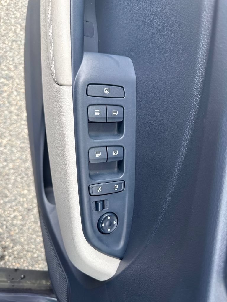 New 2026 Hyundai Venue SEL FWD image 11