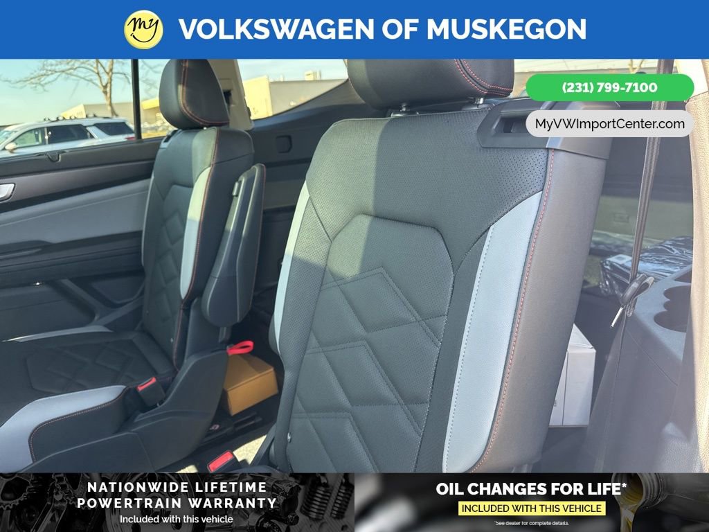 New 2026 Volkswagen Atlas Peak Edition image 24