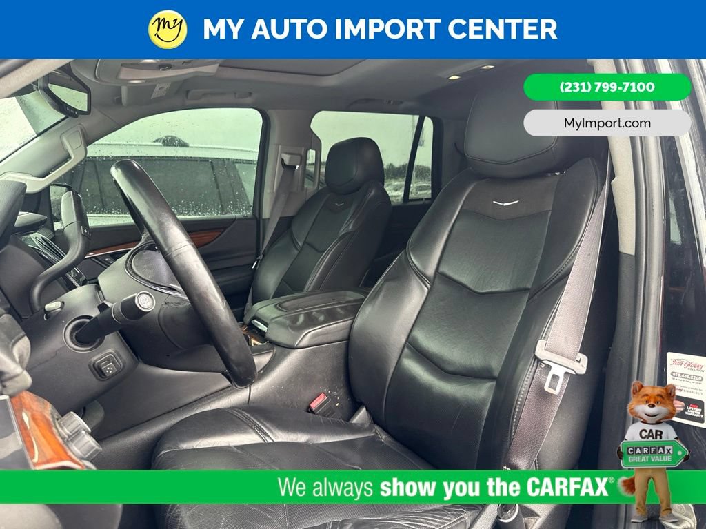 Used 2015 Cadillac Escalade Luxury AWD/4WD image 7