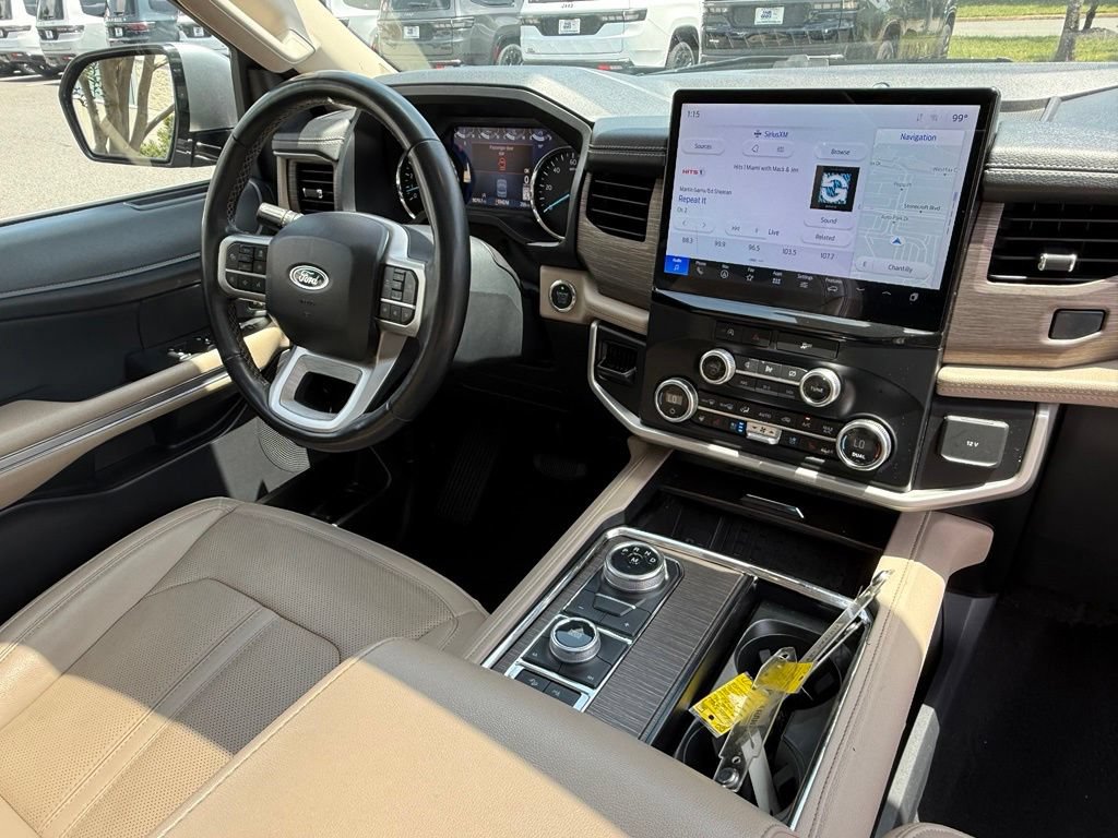 Used 2024 Ford Expedition Limited AWD/4WD image 18