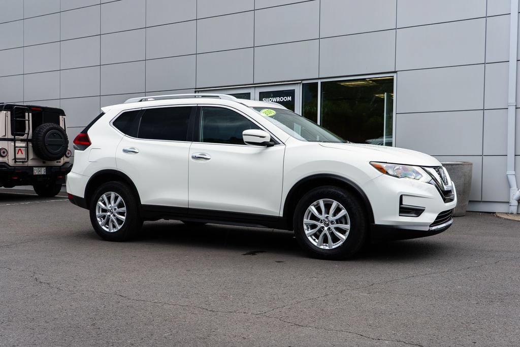 Used 2018 Nissan Rogue SV AWD/4WD image 28