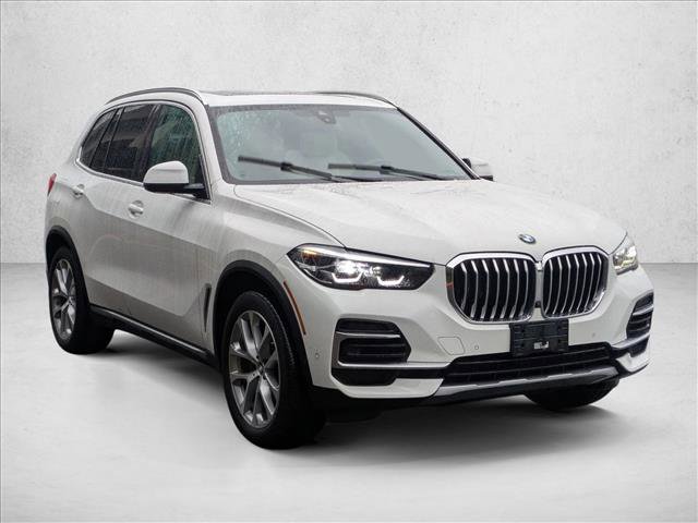Used 2022 BMW X5 xDrive40i w/ Parking Assistance Package image 3
