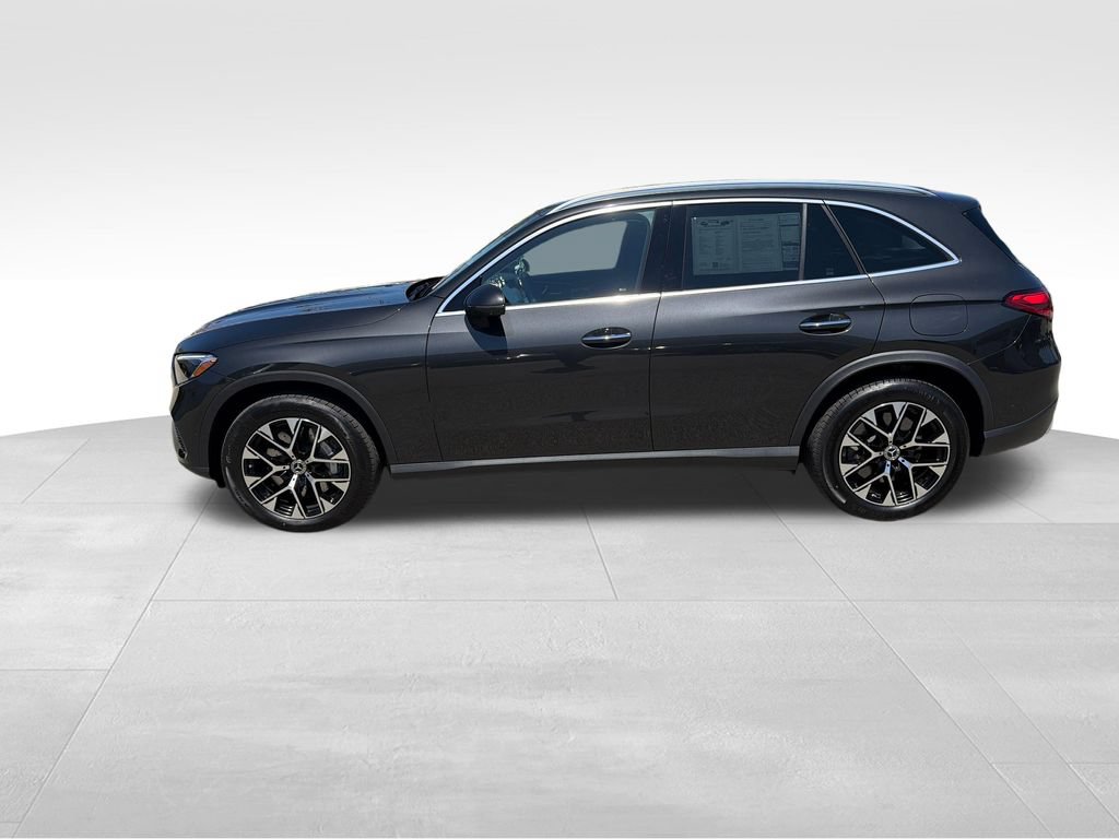 Used 2026 Mercedes-Benz GLC 350e 4MATIC image 2