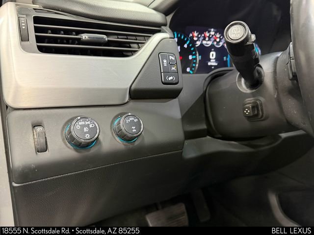 Used 2017 GMC Yukon XL SLT AWD/4WD image 25