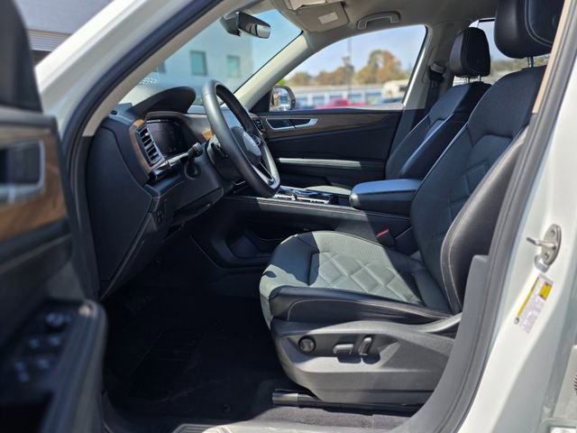 Used 2024 Volkswagen Atlas SE FWD image 15