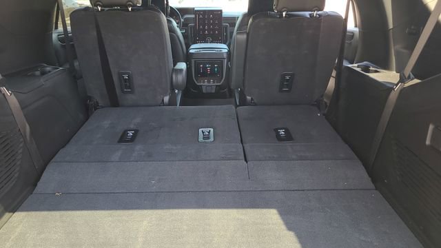 Used 2025 GMC Yukon AT4 Ultimate AWD/4WD image 24
