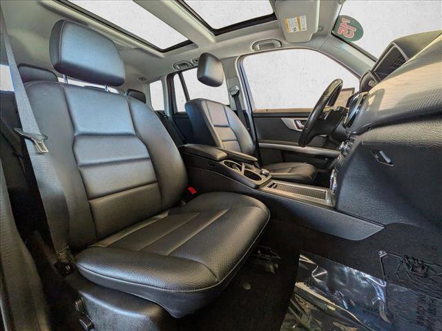 Used 2015 Mercedes-Benz GLK 350 4MATIC image 30