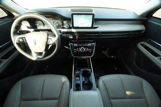 Used 2022 Lincoln Corsair FWD image 11