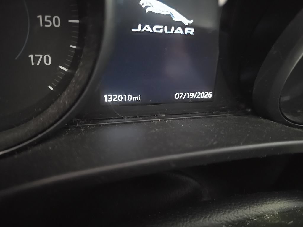 Used 2017 Jaguar F-PACE Premium AWD/4WD image 7