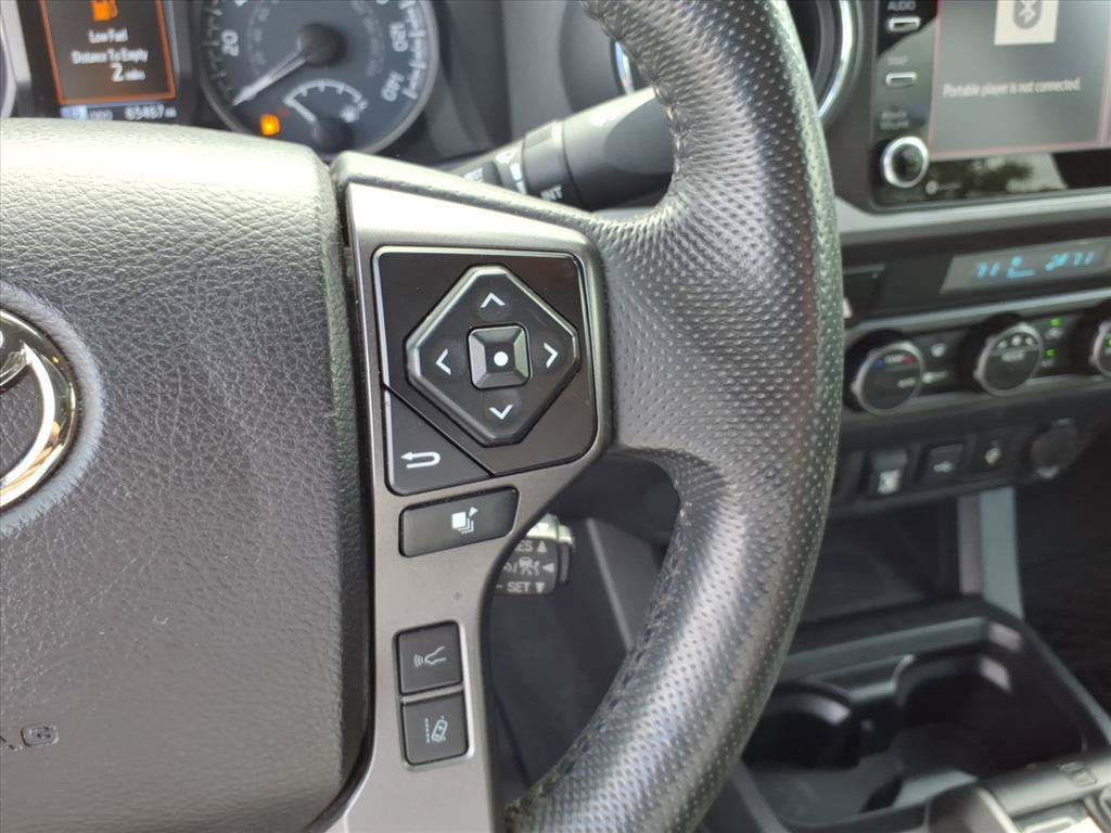 Used 2021 Toyota Tacoma TRD Off-Road w/ Technology Package AWD/4WD image 19
